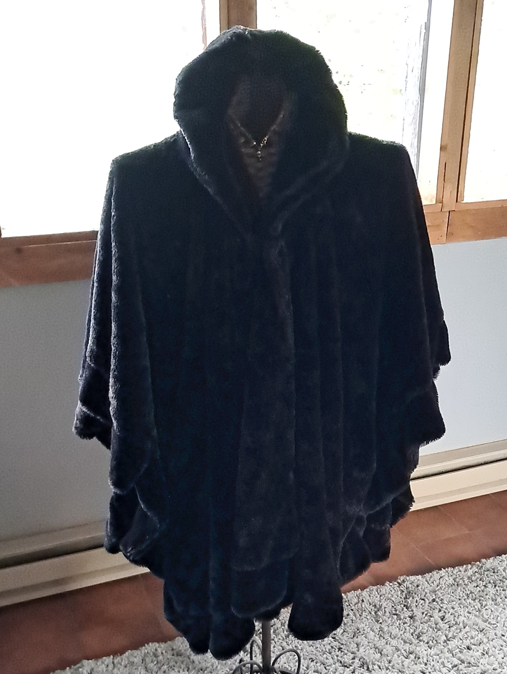 Women's Hooded Faux Fur Cape in Black